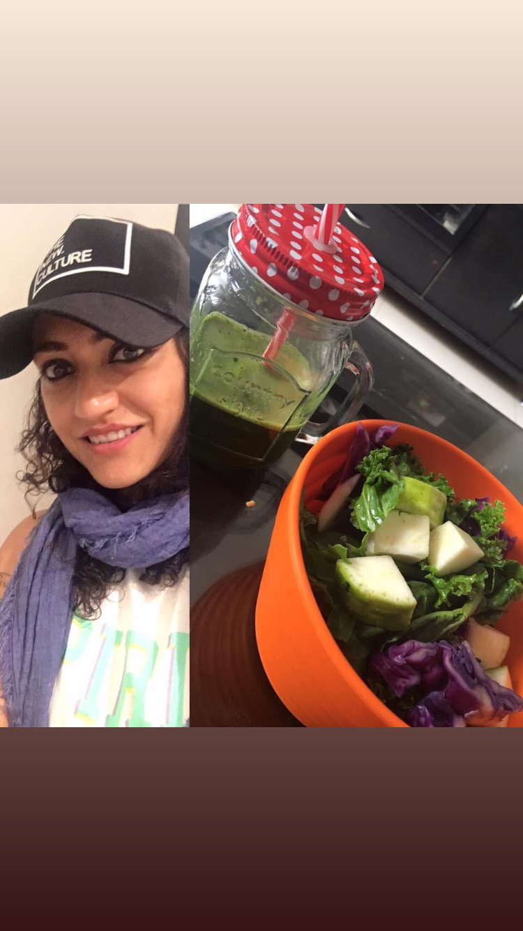 Health Meal- Steamed Salad along with Green Juice