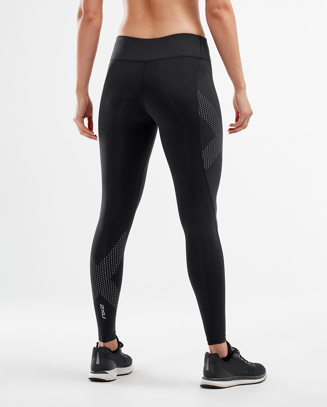 2XU Women's Mid-Rise Compression Tight - Black/Dotted Reflective Logo