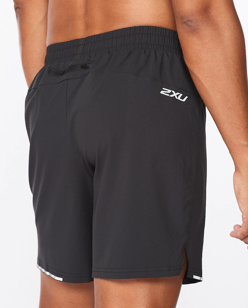 MR6904b 2XU Men's Aero 7 Inch Shorts Black/Silver