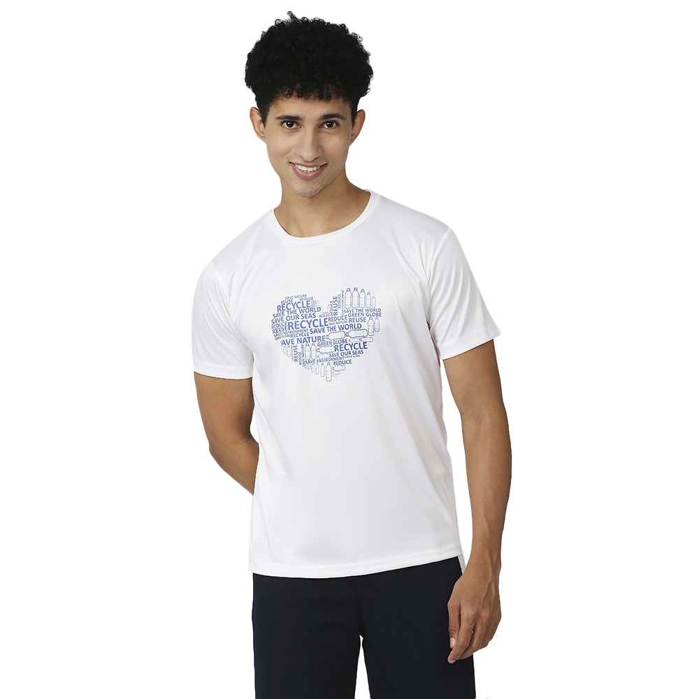 Unirec White Heart Graphic T-shirt