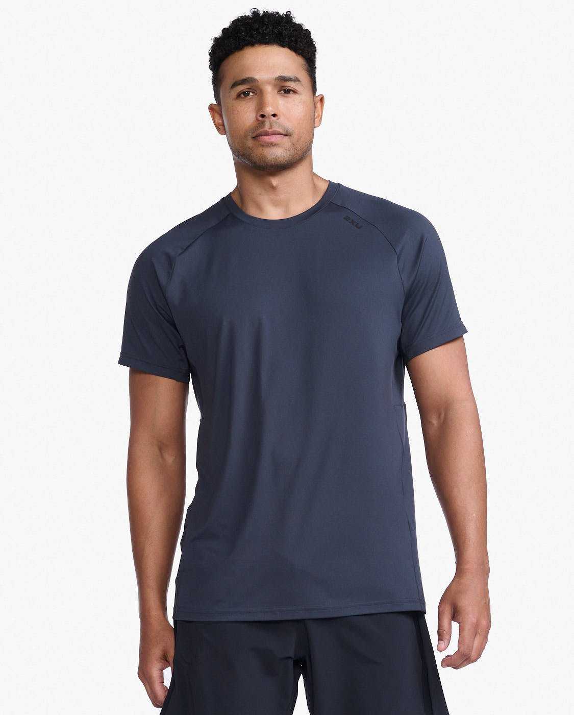 2XU MR7158a Motion Tee-India Ink/Black