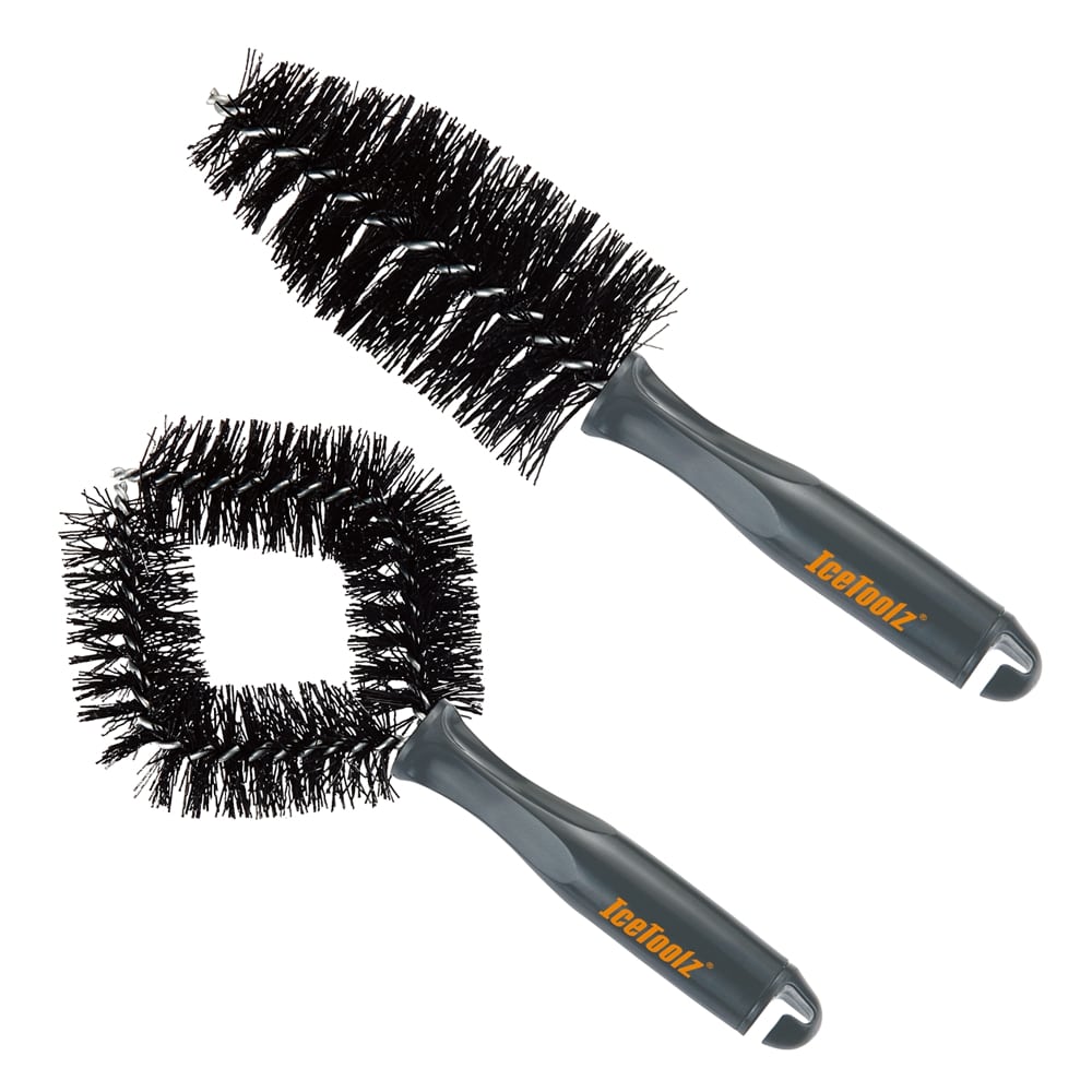 IceToolz C124 MTB Tire And Sprocket Brush Set