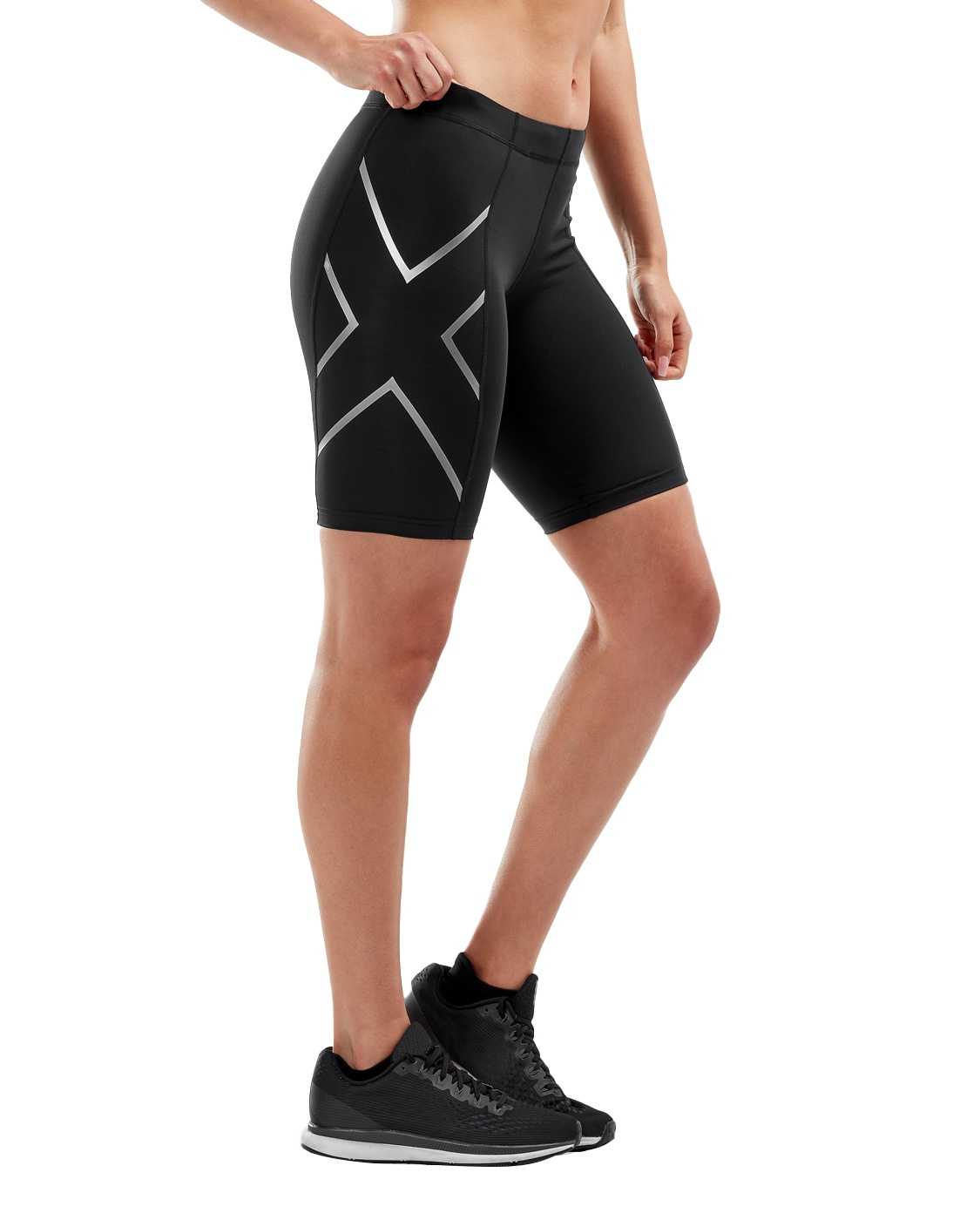 WA4176b Core Compression Short Black/Silver
