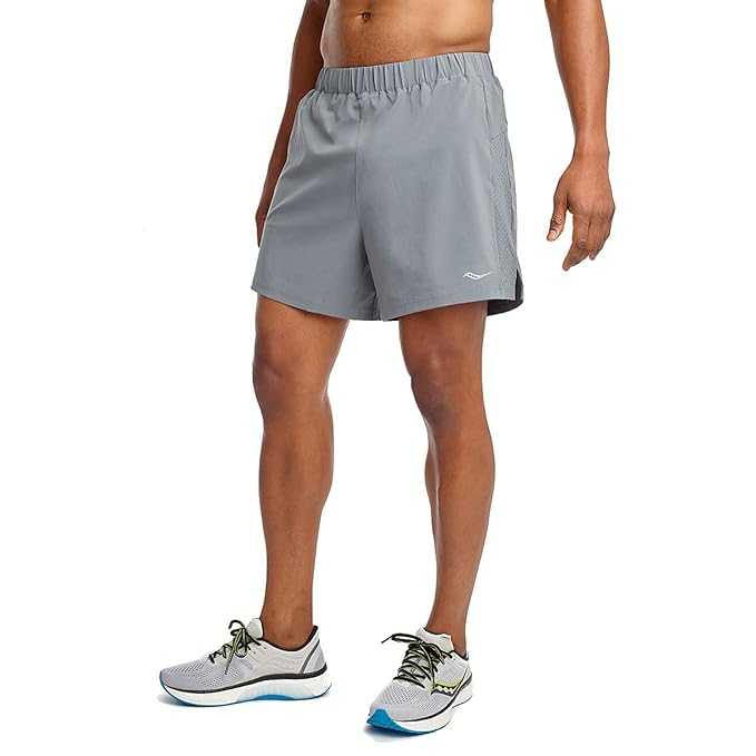 Saucony Men Outpace 5 Inches Short - Castlerock