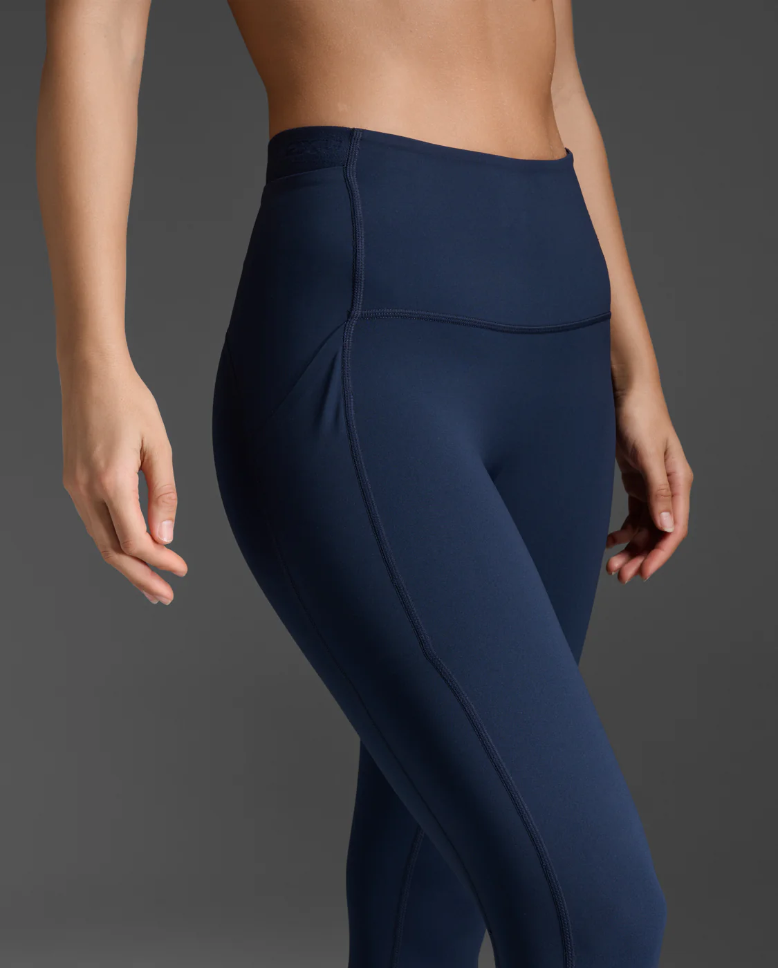 2XU Form Stash Hi-Rise Compression 7/8 Tights-Midnight/White WA6908B