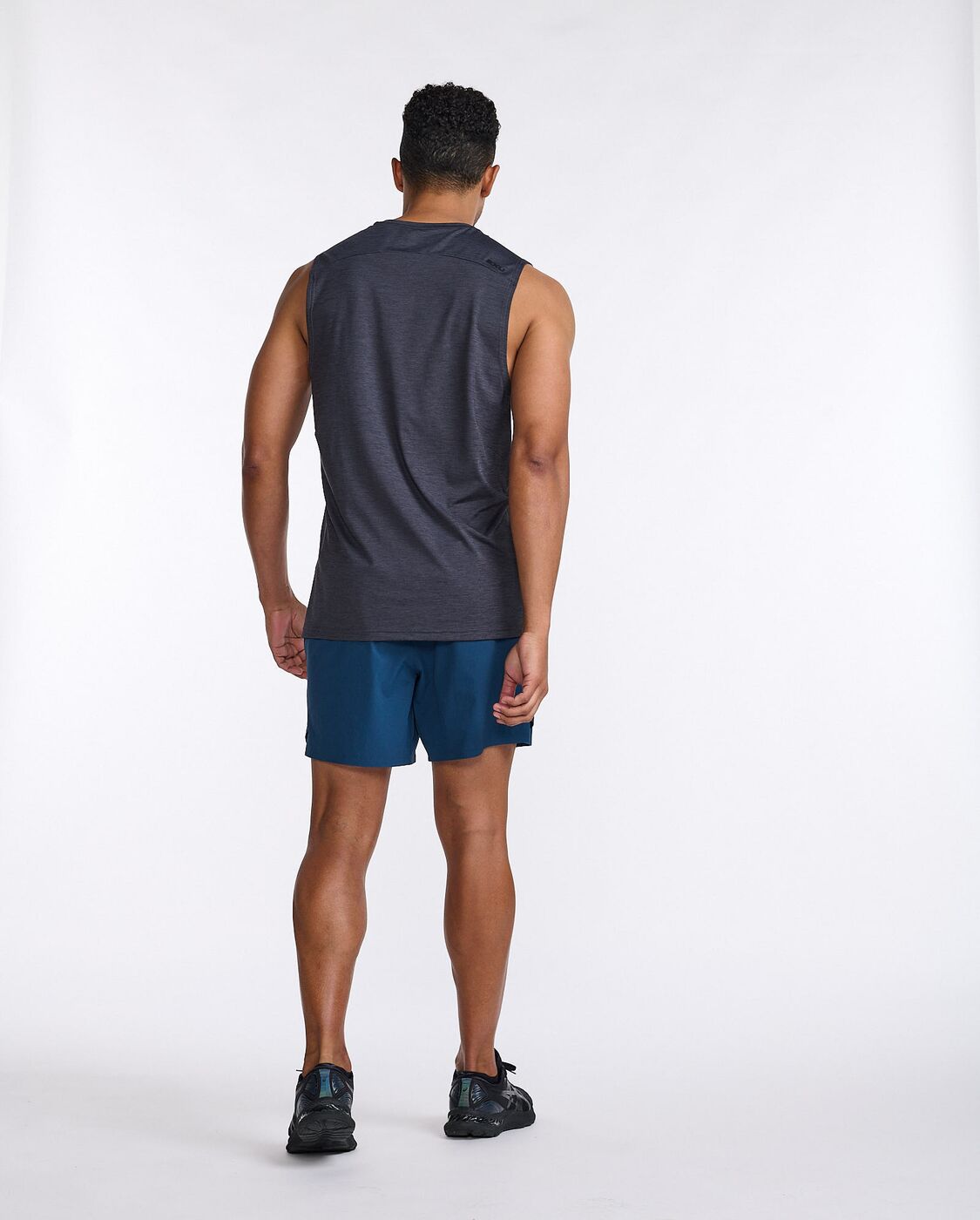 2XU Motion Tank-India Ink/Black MR7187A 