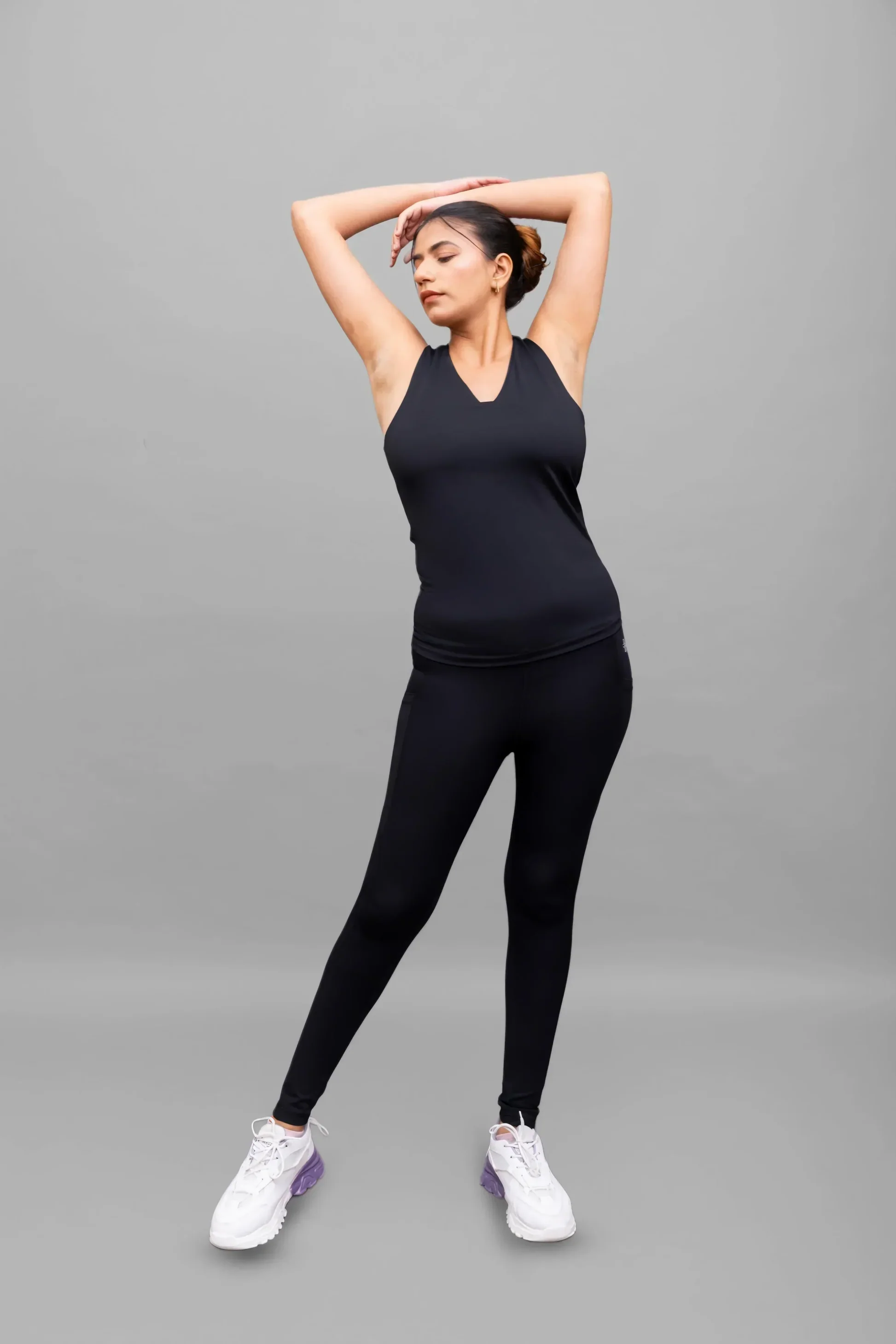 RiACTIVE Grace V-Neck Tank (Noir)