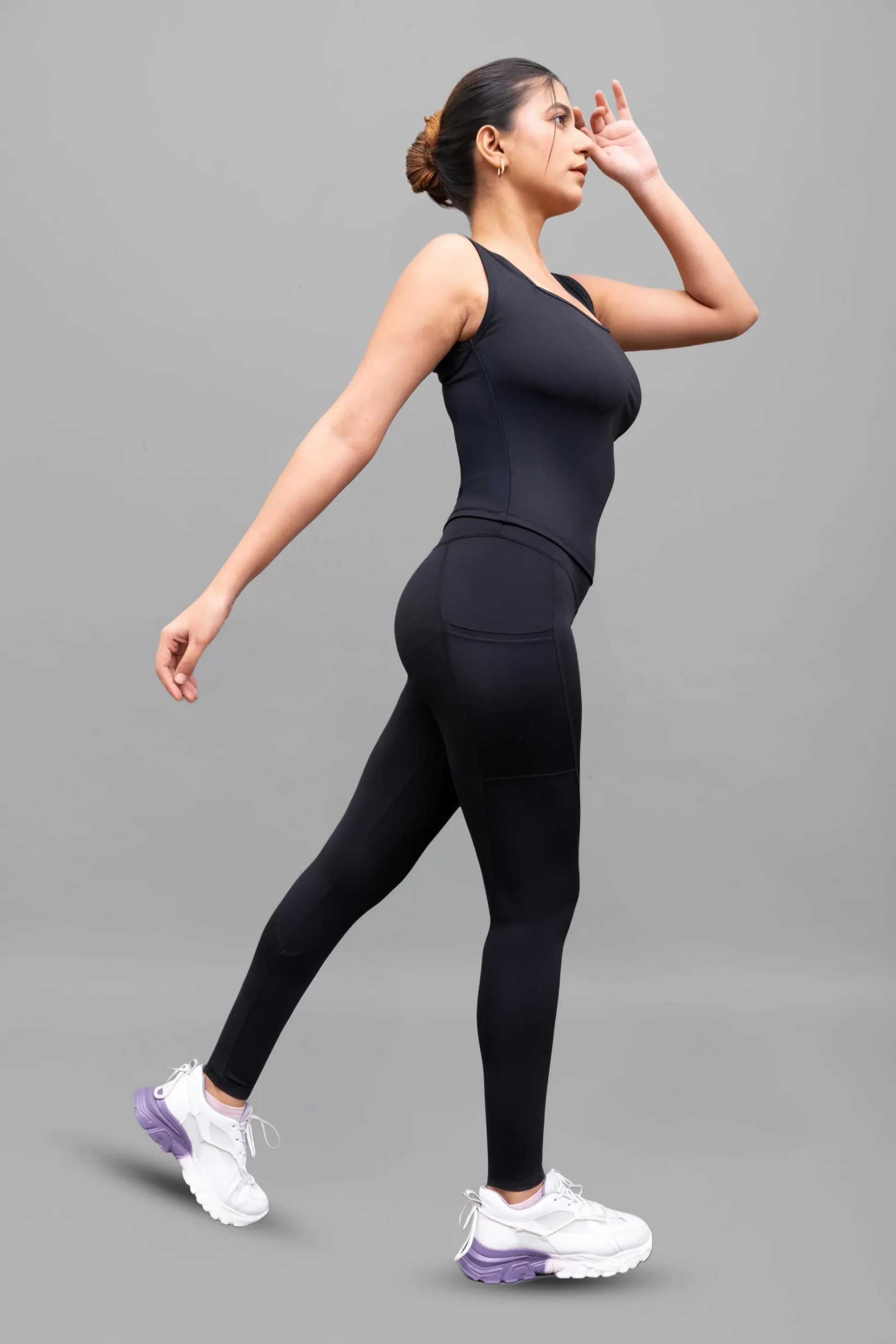 RiACTIVE Elle Noir Triangular Neck Tank